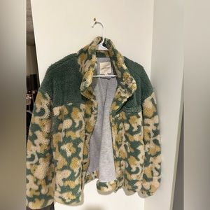 Thread and supply cozy camo outerwear